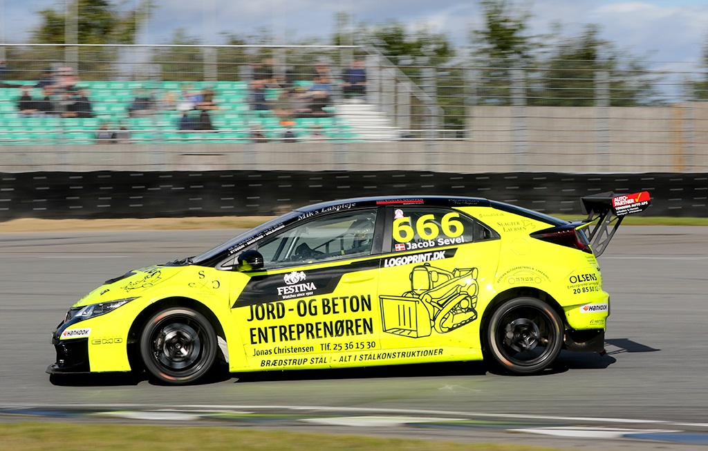 Jacob Sevel Andersen i Honda Civic TCR
(Foto: Motorsporten.dk)